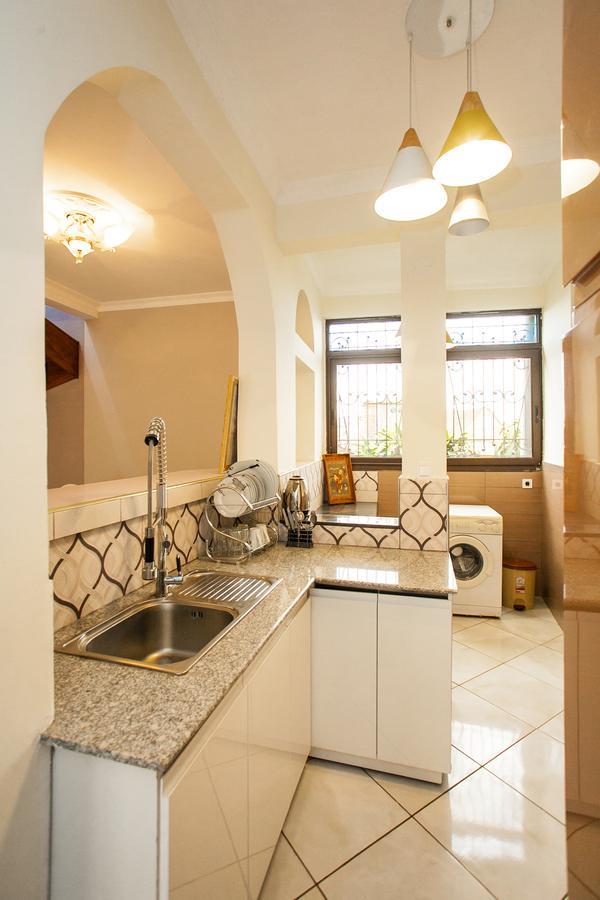 Oceanis Home & Voyages Ivato  Bagian luar foto