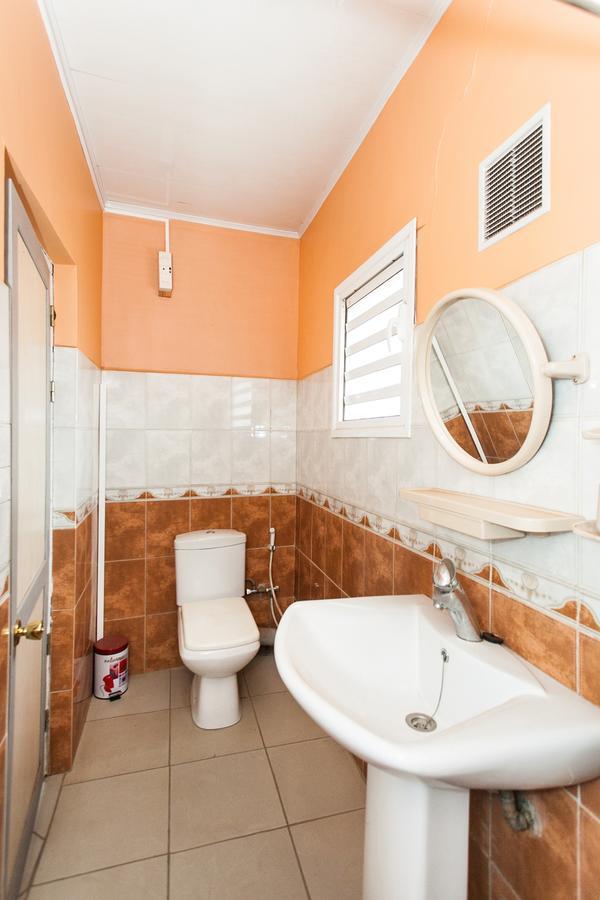 Oceanis Home & Voyages Ivato  Bagian luar foto