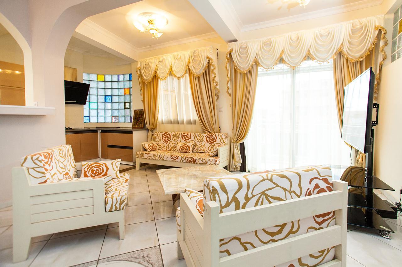 Oceanis Home & Voyages Ivato  Bagian luar foto